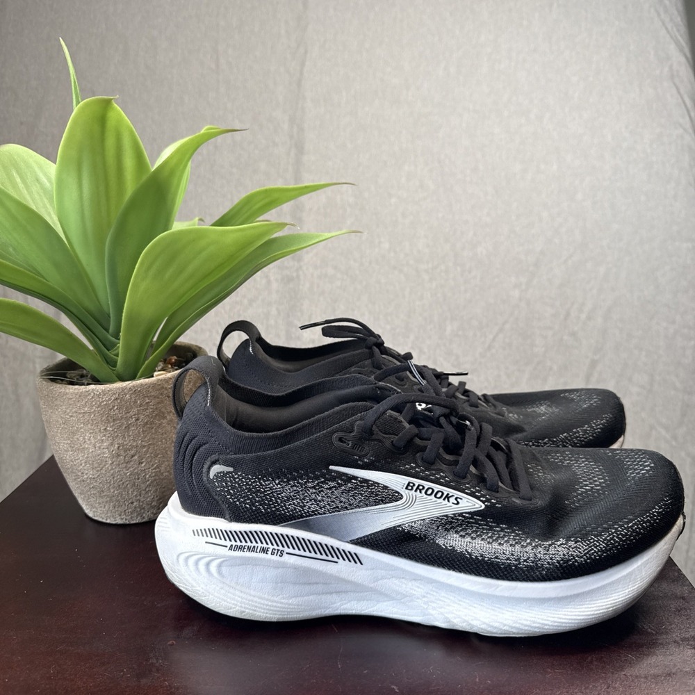 Brooks Adrenaline GTS 23 Mens size 10.5 E Running Shoes Black White Extra Wide